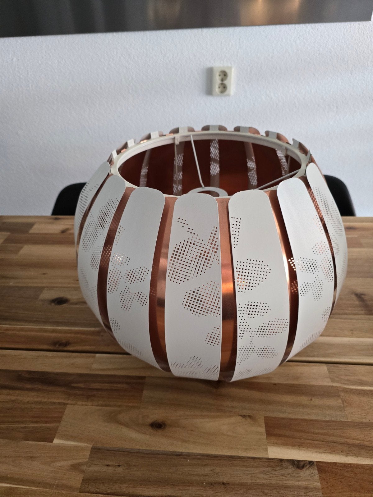 IKEA Hanglamp met koperkleurige accenten, Huis en Inrichting, Ophalen, Modern, Scandinavisch, E27 (groot), Zo goed als nieuw