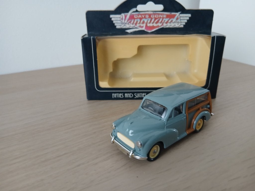Lledo Days Gone Morris Minor traveller grey 65003, Ophalen, Nieuw, Auto, Overige merken