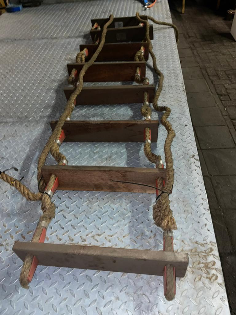 Touwladder, Ophalen, Zo goed als nieuw, 4 meter of meer