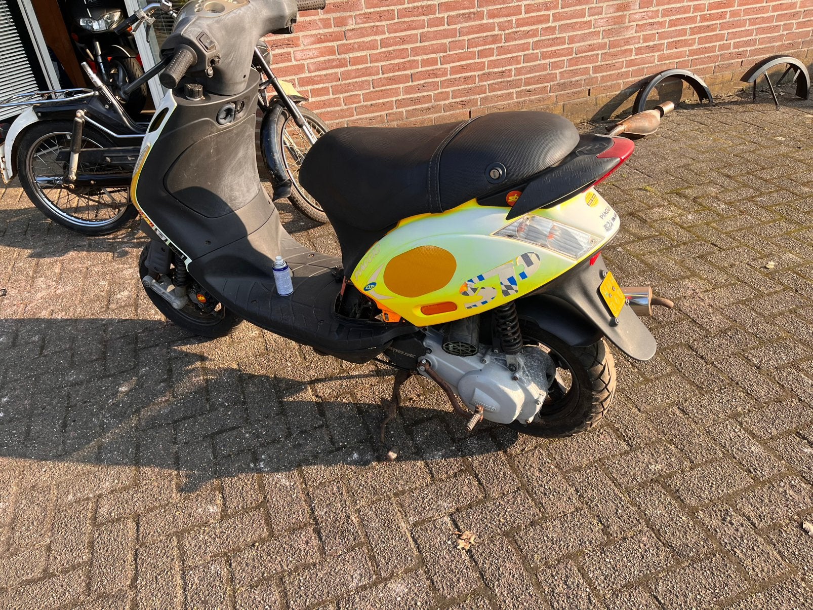 GEZOCHT piagio zip sp h2o/sp98 etc, Ophalen