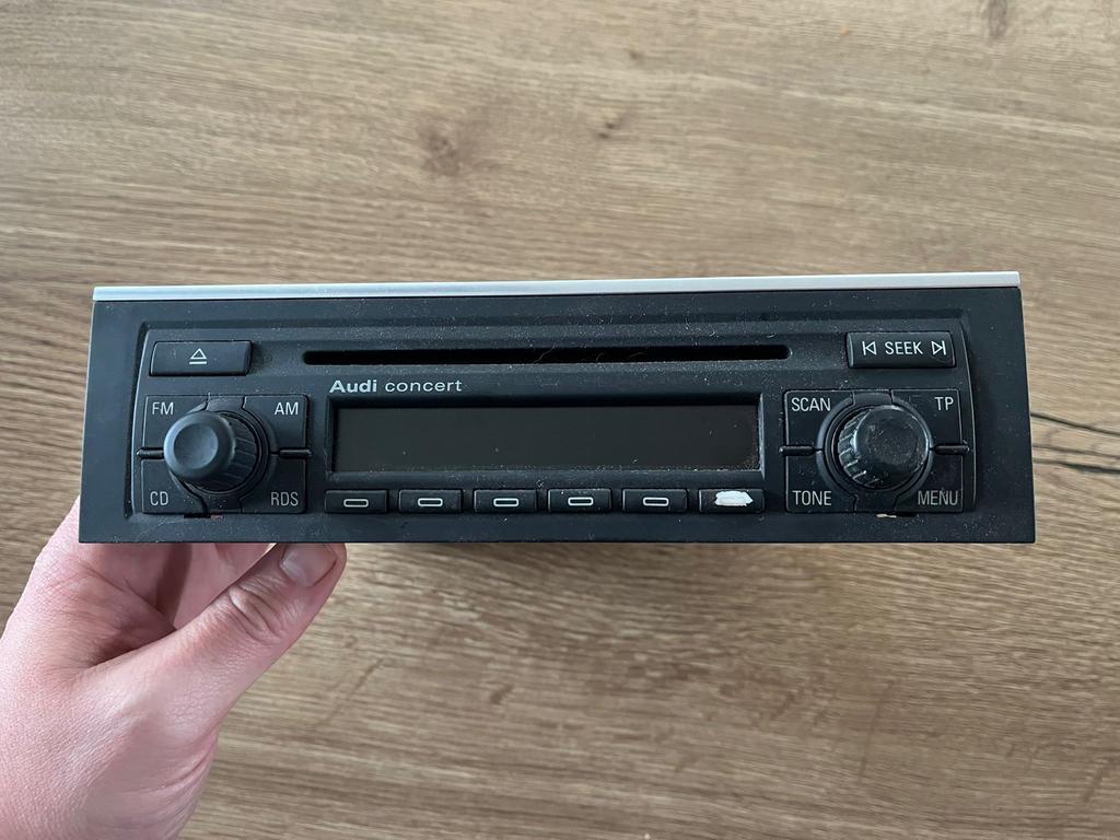 Audi concert radio din 1, Ophalen, Gebruikt