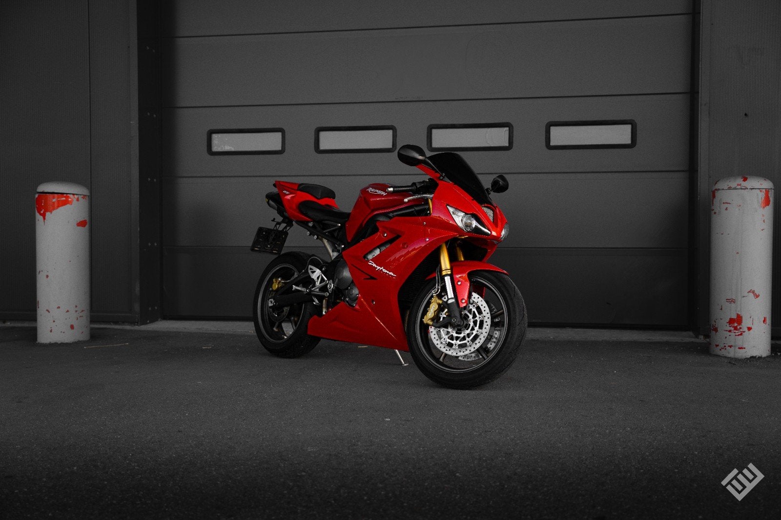 Triumph Daytona 675 – 2007 | Tornado Red | Akrapovič, 675 cc, Motorrijbewijs A, Gebruikt, 3 cilinders