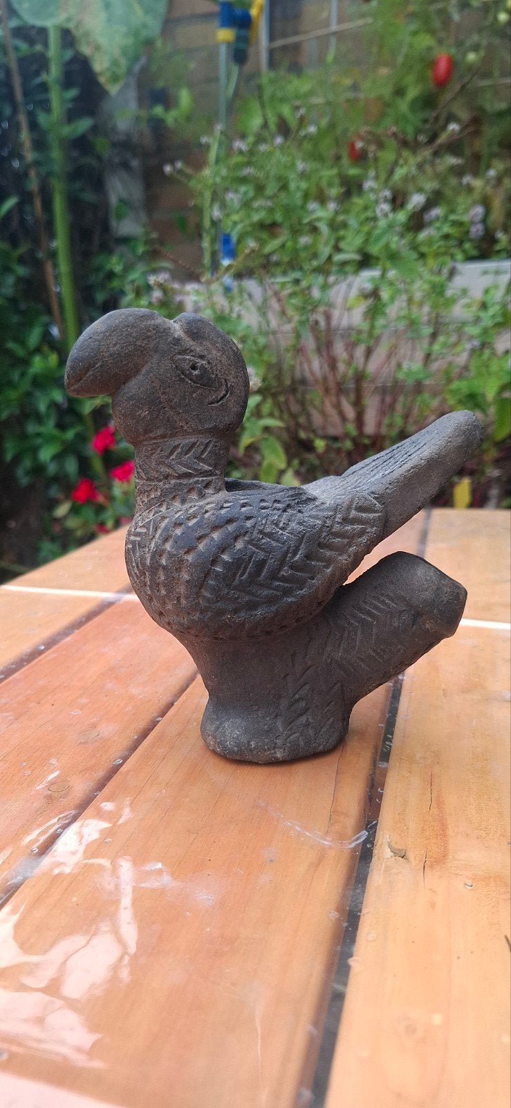 Antieke olielamp in de vorm van een vogel, Verzenden