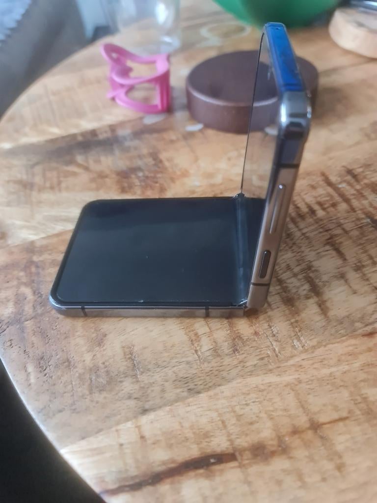 Z Flip 5, Ophalen of Verzenden, Zo goed als nieuw, 128 GB, Zilver