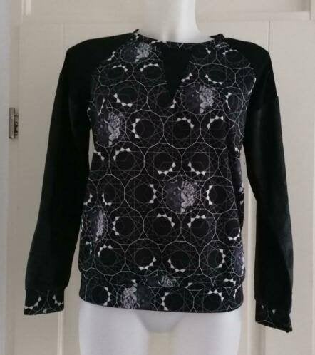 Silvian Heach Denim zwarte sweater + tijgerkoppen XS 36918, ., Zwart, Ophalen of Verzenden, Zo goed als nieuw