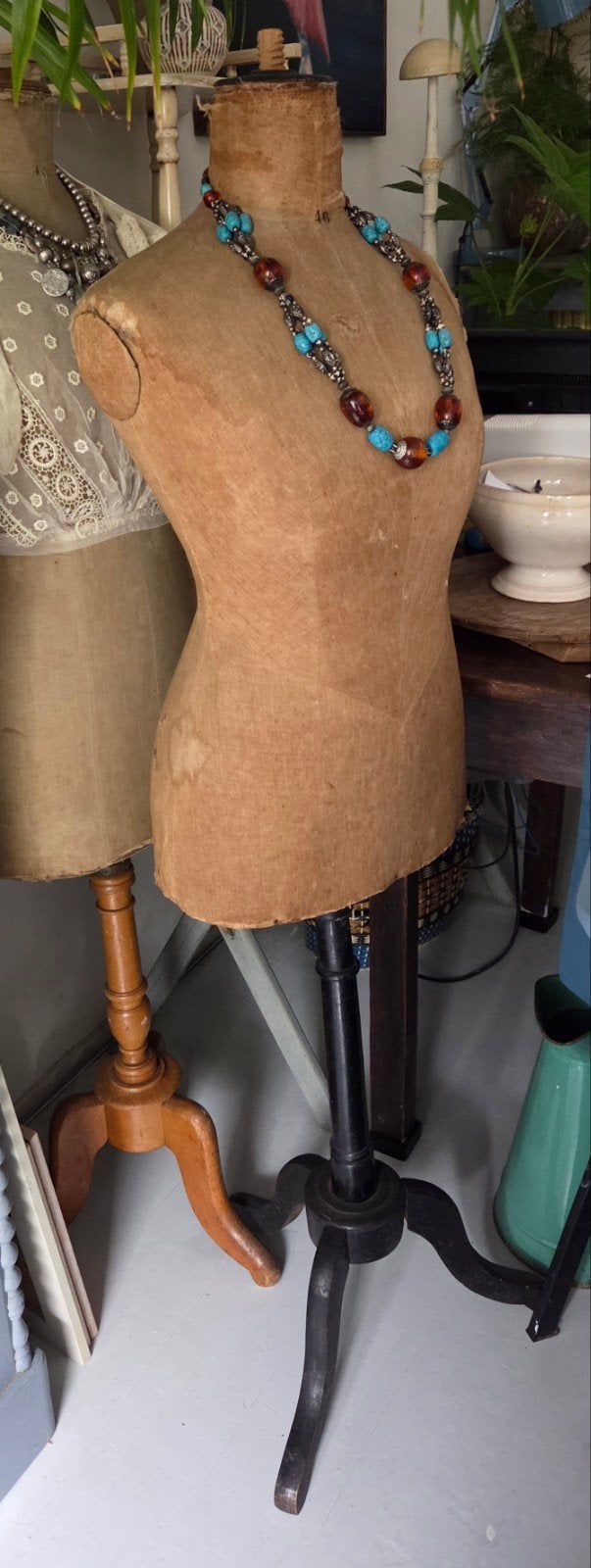 Brocante antieke Franse paspop mannequin zwarte houten voet, Ophalen