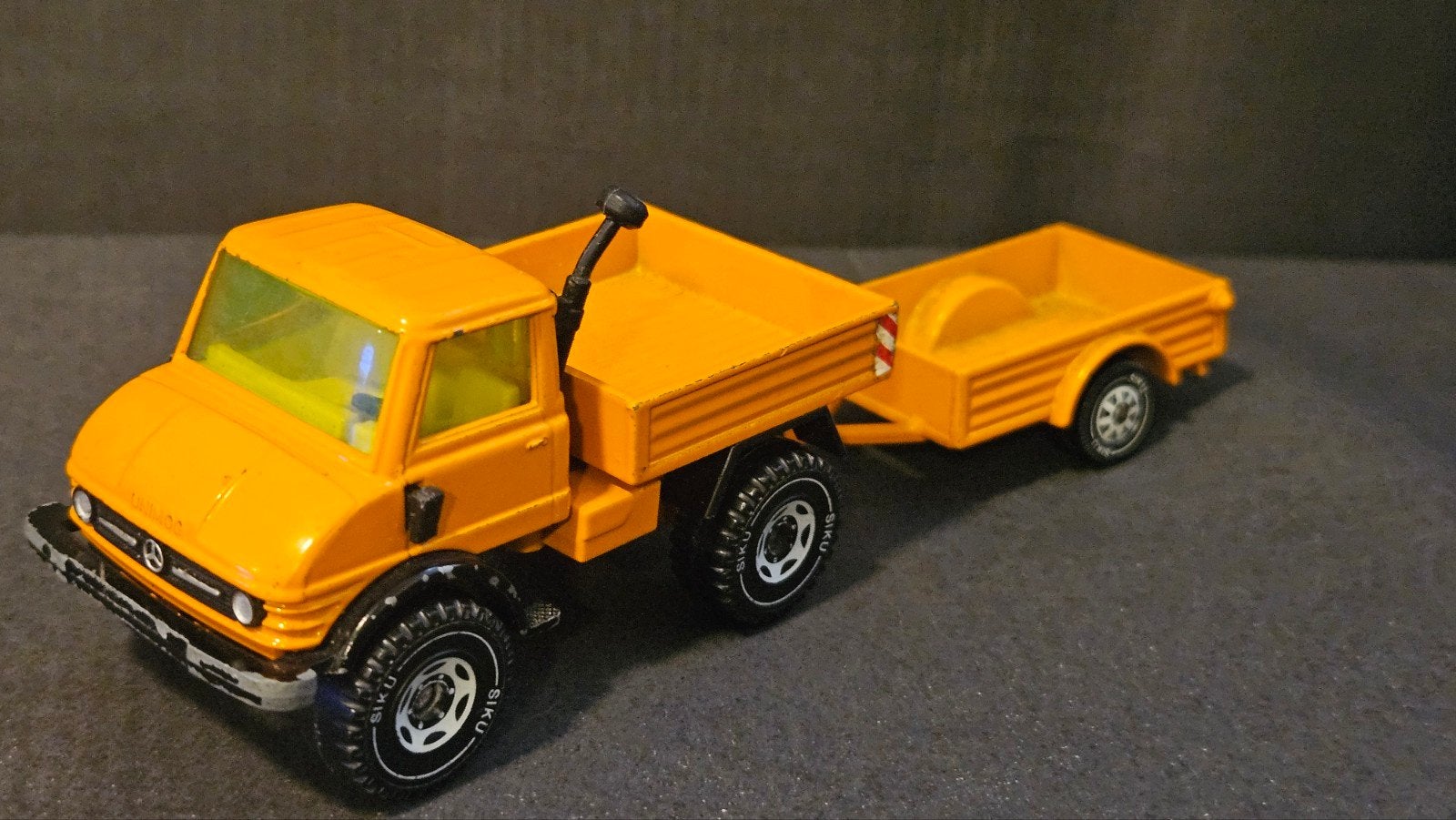 siku mercedes unimog, Ophalen of Verzenden, Gebruikt, Bus of Vrachtwagen
