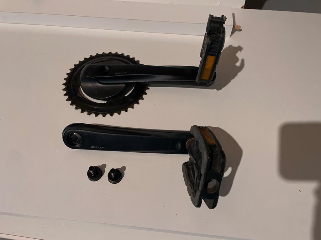Crankstel 38T Stella. Matzwart., Ophalen of Verzenden, Gebruikt, Overige merken