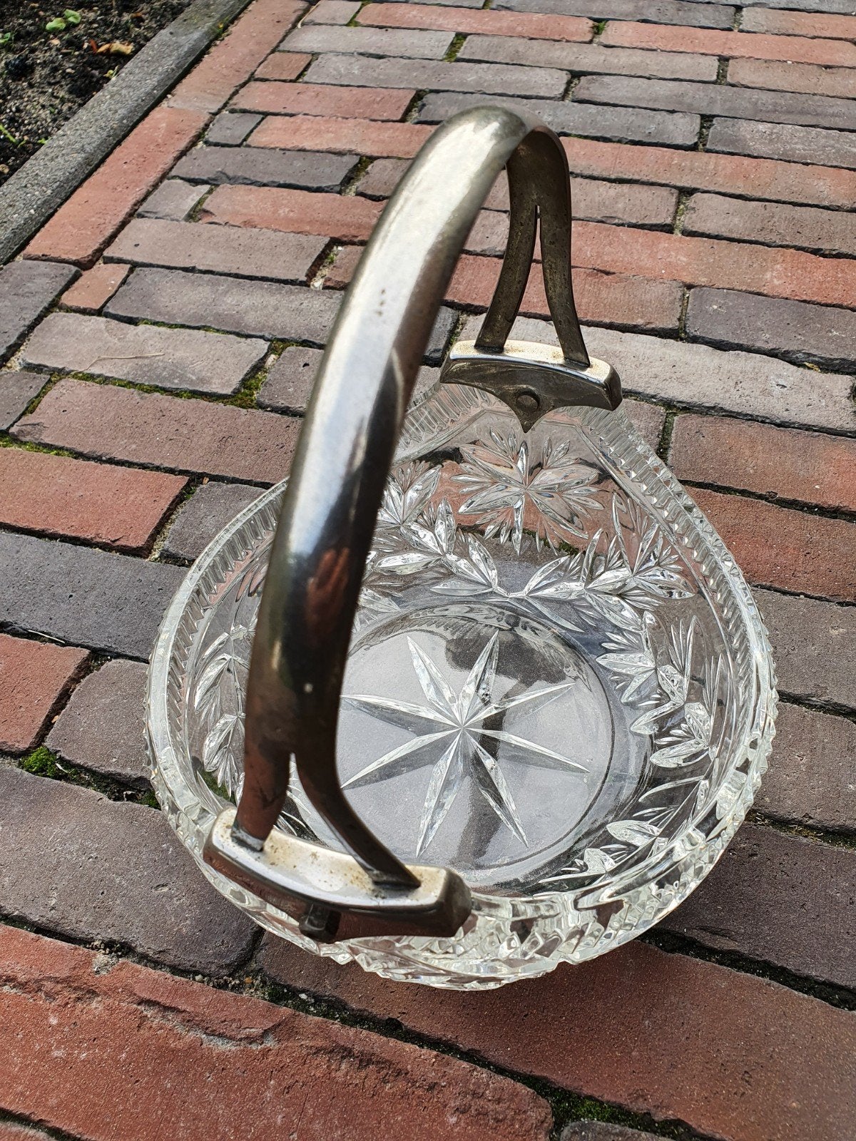 Prachtige antieke kristallen mand met verzilverd hengsel, Antiek en Kunst, Antiek | Glas en Kristal, Ophalen of Verzenden