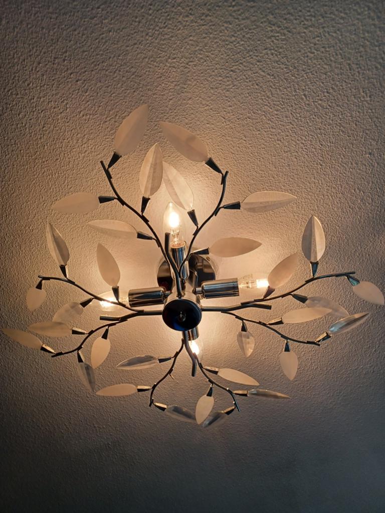 Plafondlamp met bladvormige glazen en chromen details, Ophalen, Modern, Sfeervol, Natuurlijk, Zo goed als nieuw, Minder dan 25 cm