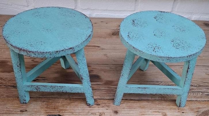2 Kleine turquoise krukjes, tafeltjes, plantentafeltjes, -, Verzenden, -, Zo goed als nieuw
