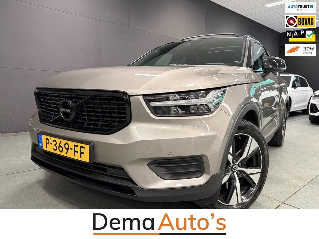 Volvo XC40 1.5 T4 Recharge R-Design BLACK-EDITION SOH-TEST/, Auto's, Volvo, Adaptive Cruise Control, 129 pk, Bedrijf, Hybride Elektrisch/Benzine