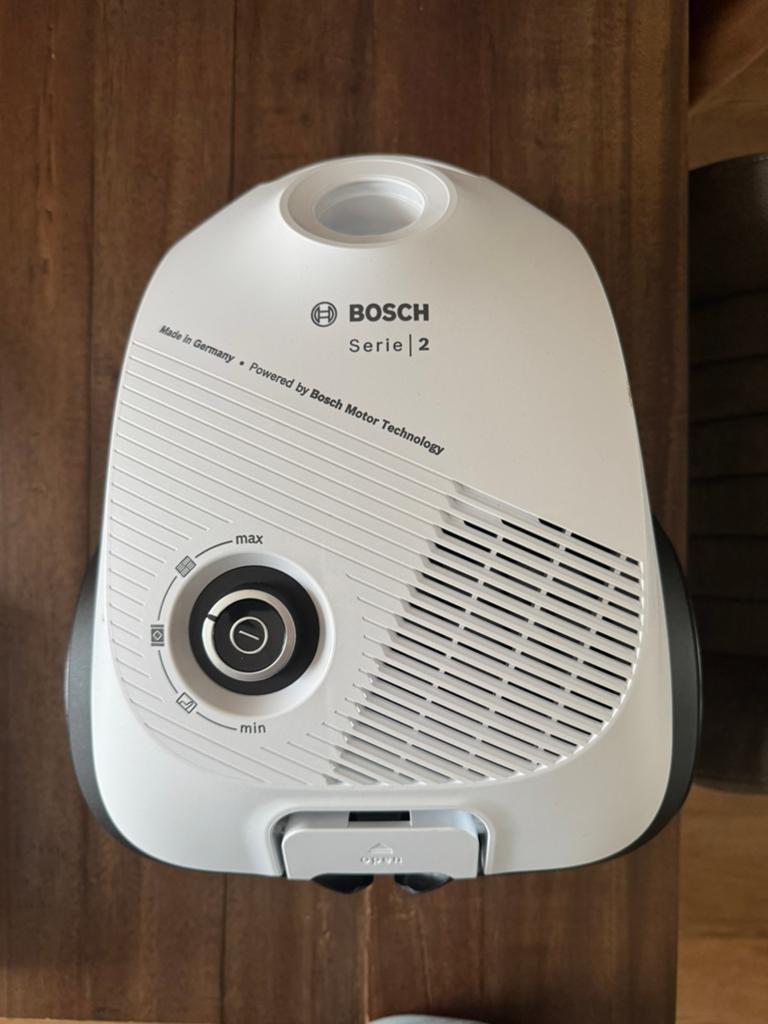 Bosch Stofzuiger serie 2, Witgoed en Apparatuur, Stofzuigers, Ophalen, Zo goed als nieuw