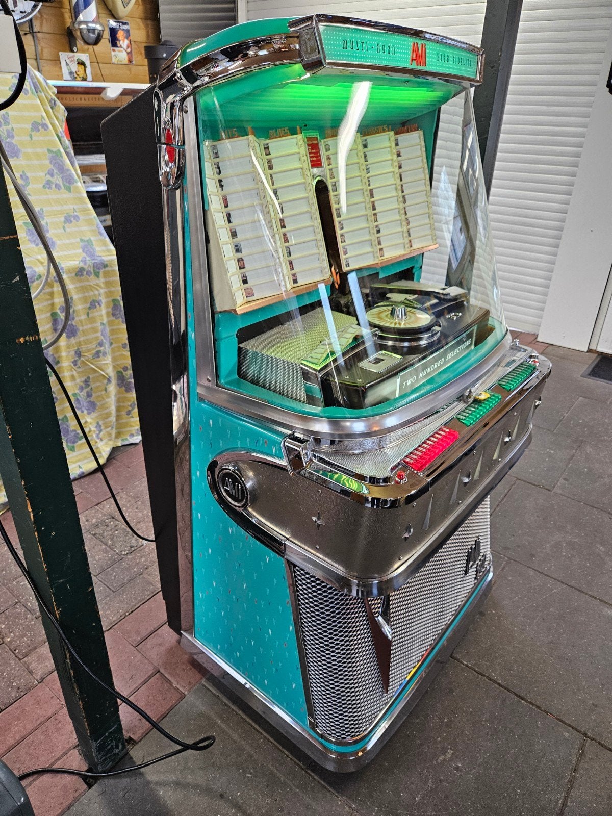 Gezocht: Jukeboxen Ami,wurlitzer, Seeburg of Rock ola, Verzamelen, Automaten | Jukeboxen, Ophalen, Gebruikt