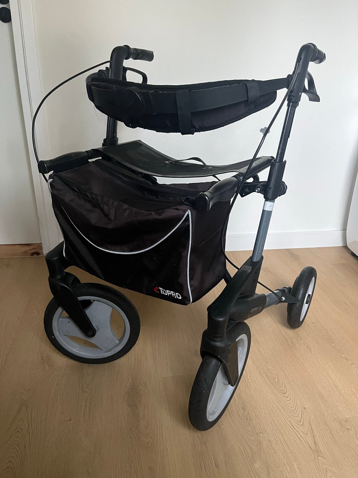 TOPRO Olympus rollator, Diversen, Ophalen