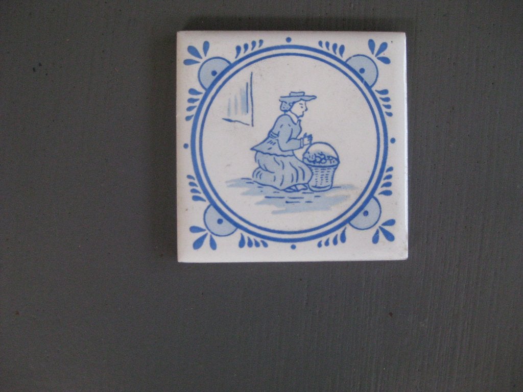 Twee tegeltjes  7,5 x 7,5 cm, Ophalen