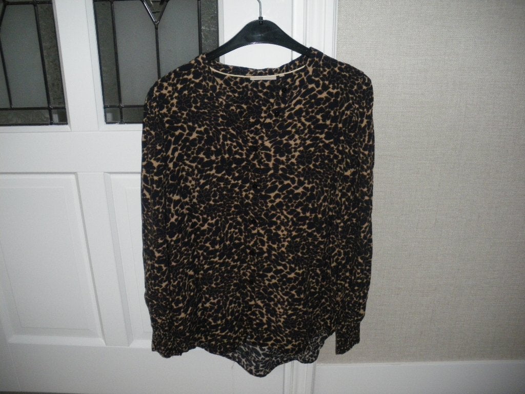 nieuw mooie blouse soort tijger print mt 42 only carmakoma, Kleding | Dames, Ophalen of Verzenden, Nieuw, Maat 42/44 (L), Bruin