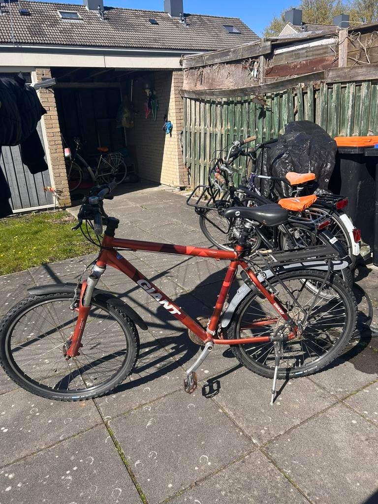 Giant sportfiets in goede staat, Fietsen en Brommers, Fietsen | Dames | Sportfietsen en Toerfietsen, 26 inch, Velgrem, Meer dan 20 versnellingen