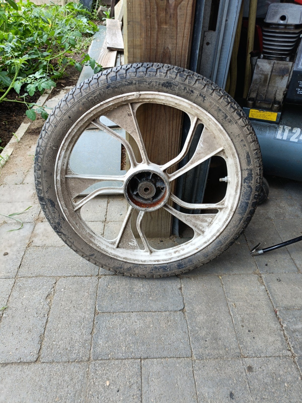 Tomos A35 A3 voorwiel voorvelg band velg wiel, Ophalen of Verzenden, Overige typen