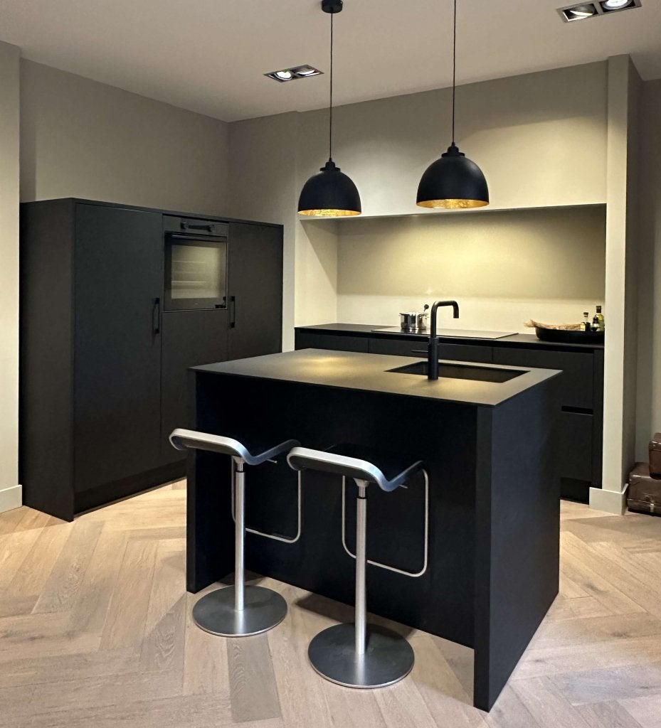 Keller ultra mat Carbon, Huis en Inrichting, Ophalen, Overige materialen, Johan Herijgers B.V., Zwart