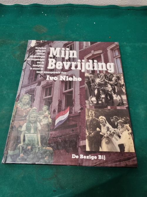 boek mijn bevrijding ivo niehe, Ophalen of Verzenden