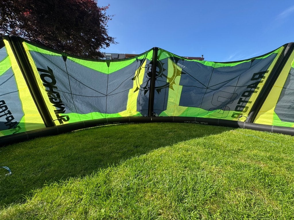 Kite - Slingshot Raptor 9m, Gebruikt, 9 m², Geen board, Ophalen of Verzenden