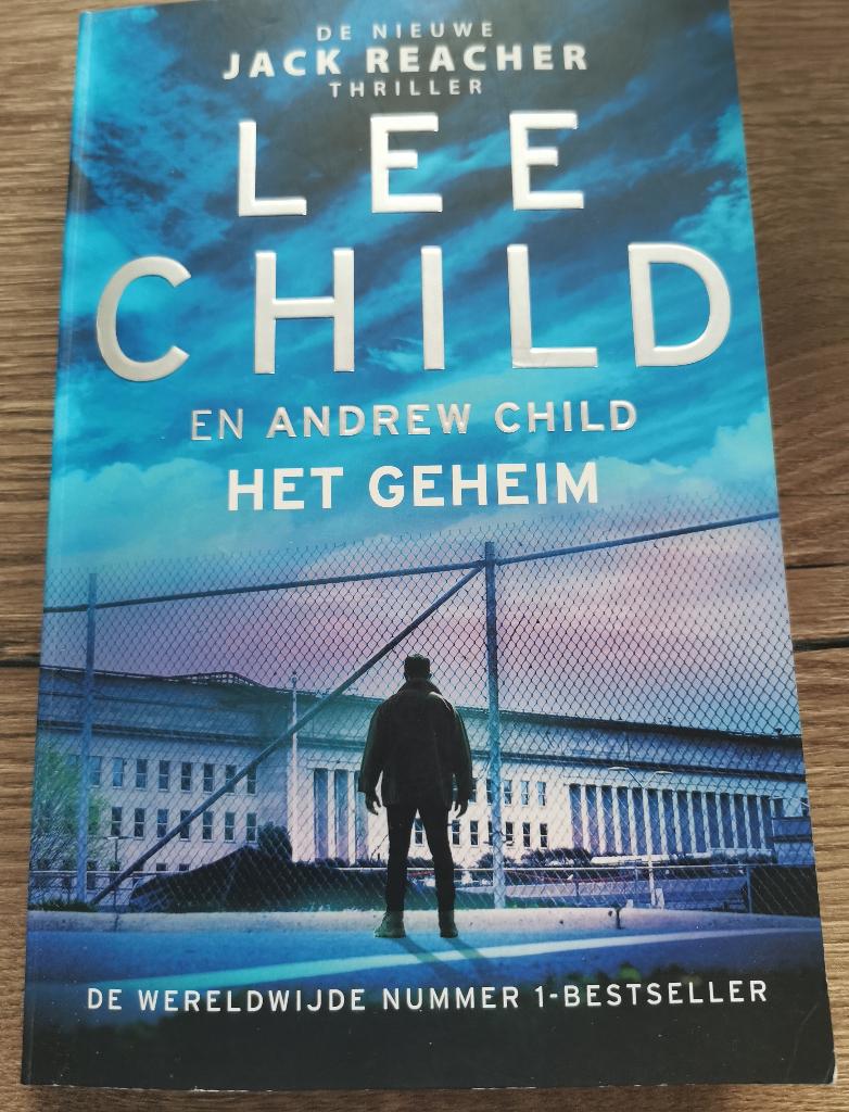 561 .. Lee Child - Het geheim, Boeken, Thrillers, Zo goed als nieuw, Ophalen of Verzenden