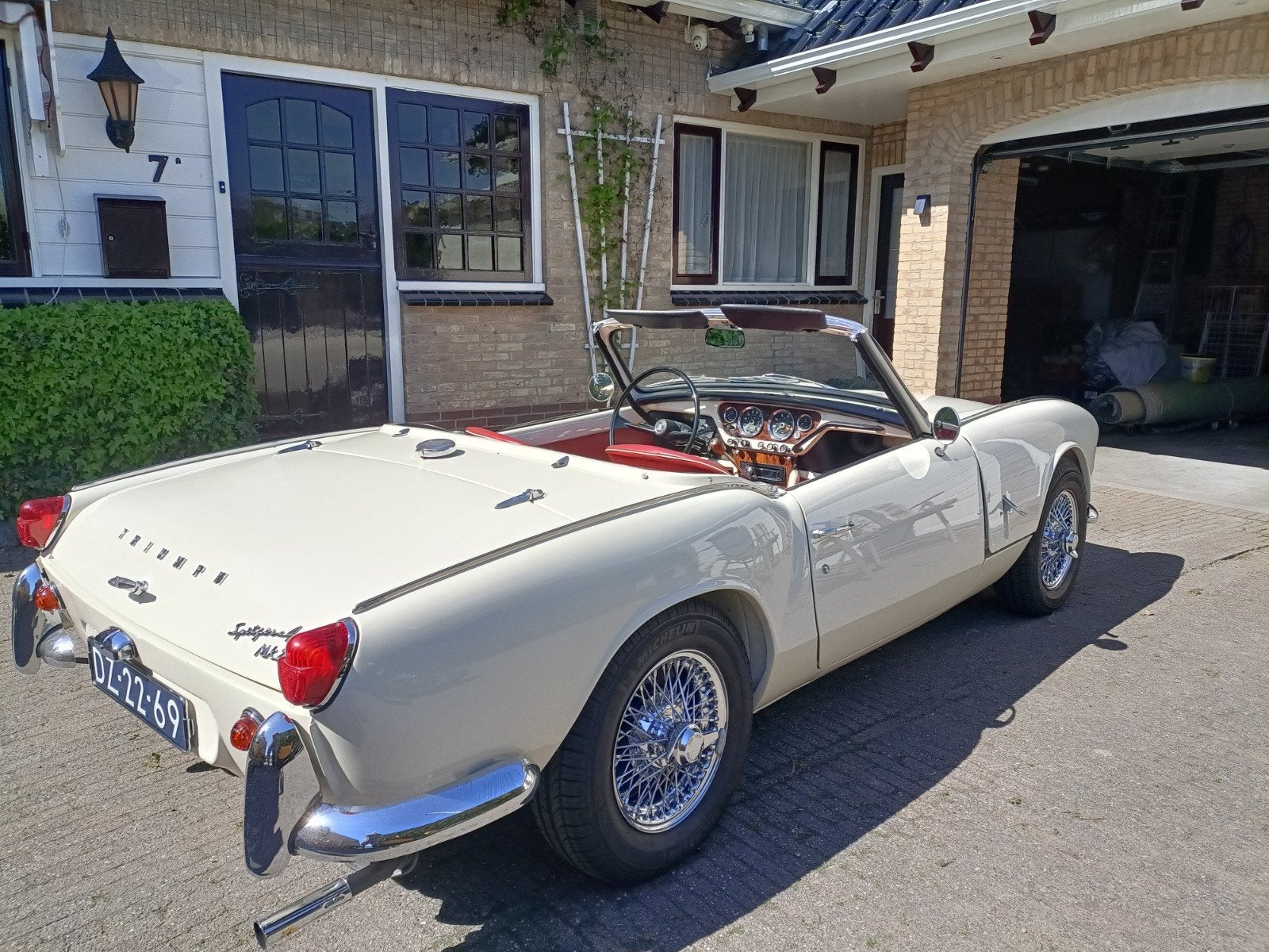 Triumph Spitfire MK2 Volledig Gerestaureerd, Particulier