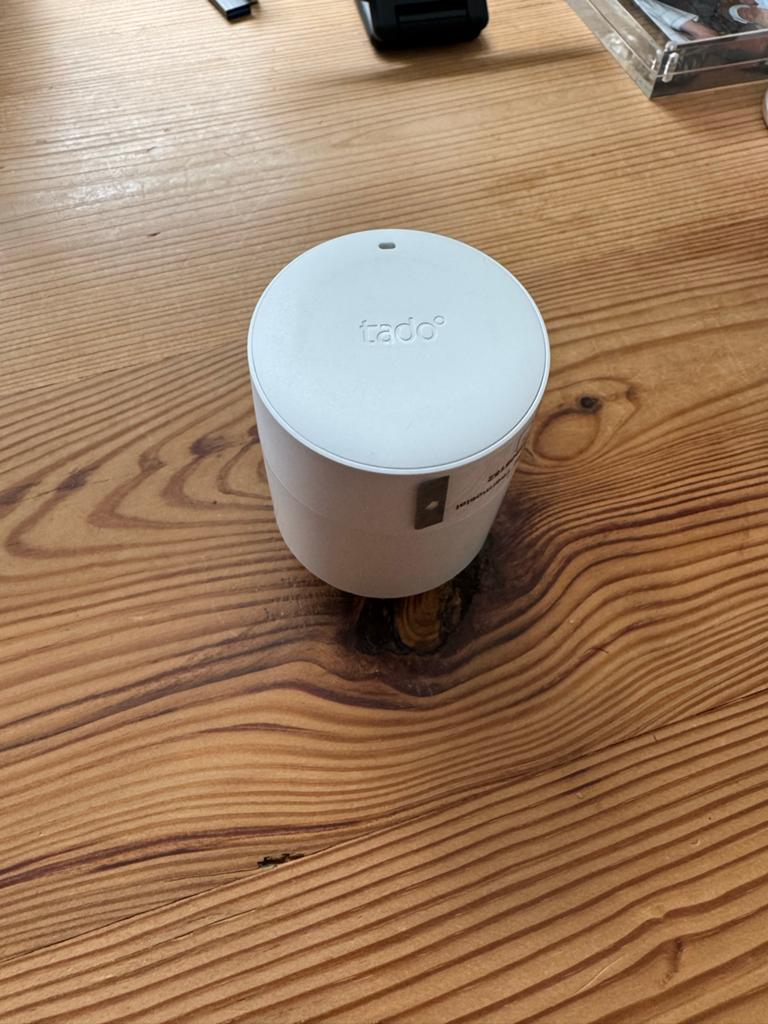 2 slimme Tado V3+ radiatorknoppen (bieden vanaf 20 euro), Ophalen, Slimme thermostaat, Nieuw