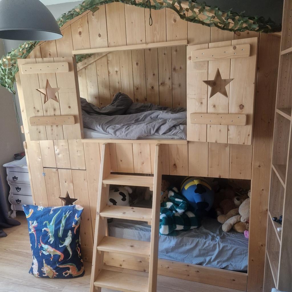 Kinder junglebed, Ophalen