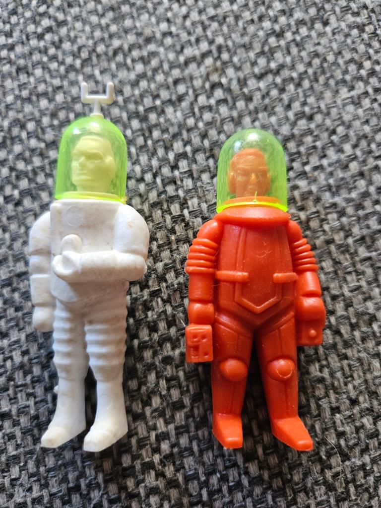 PLASTIC SPACEMAN ASTRONAUT COSMONAUT 1/32 SCALE 1960s LINDE, Ophalen of Verzenden, Gebruikt