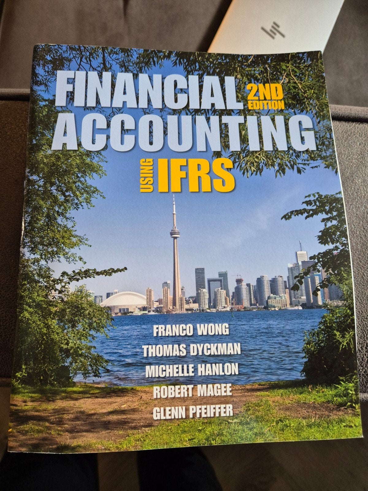 Financial Accounting using IFRS - 2e editie, Ophalen of Verzenden