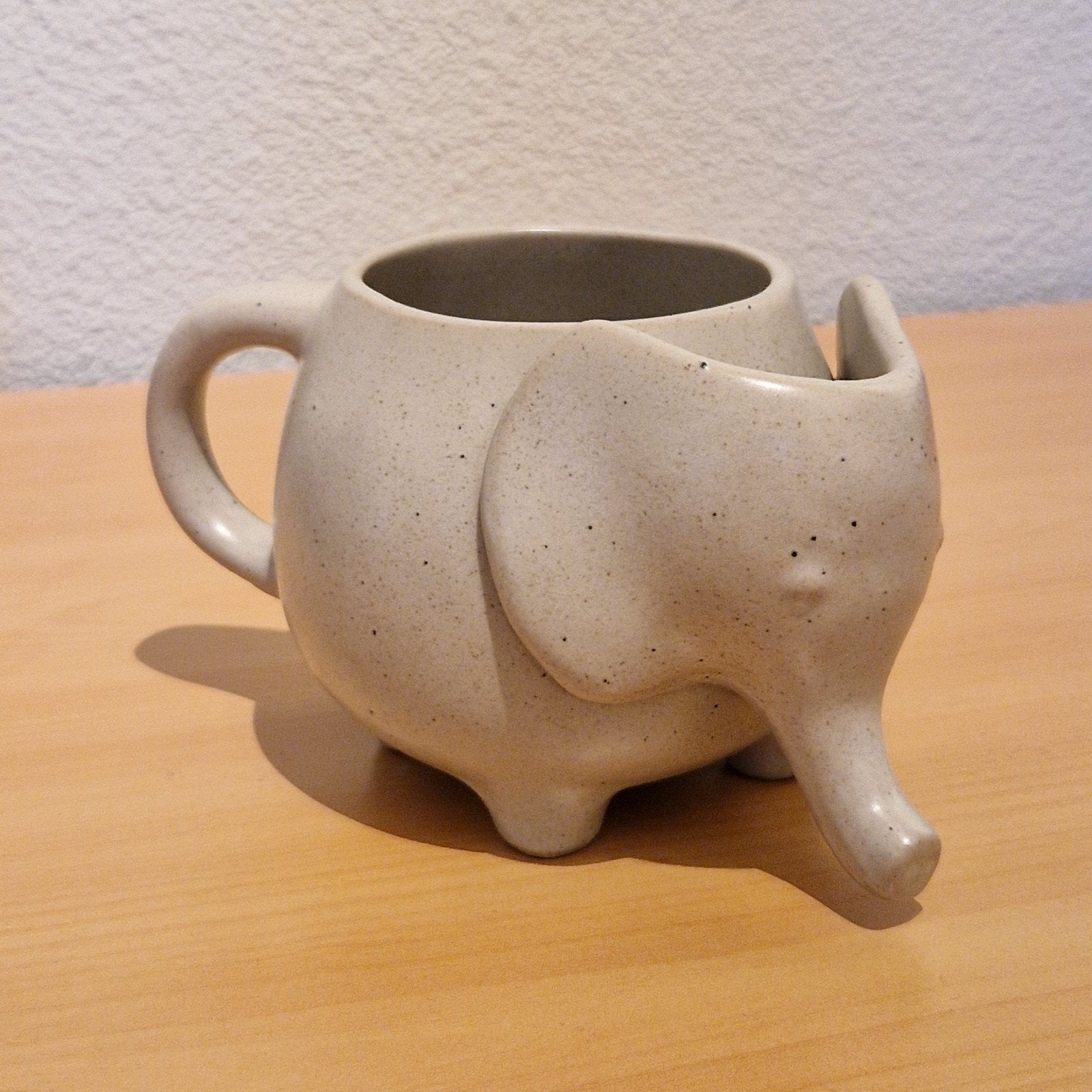 Urban Outfitters thee mok olifant, Ophalen of Verzenden, Zo goed als nieuw, Overige stijlen, Kop(pen) en/of Schotel(s)