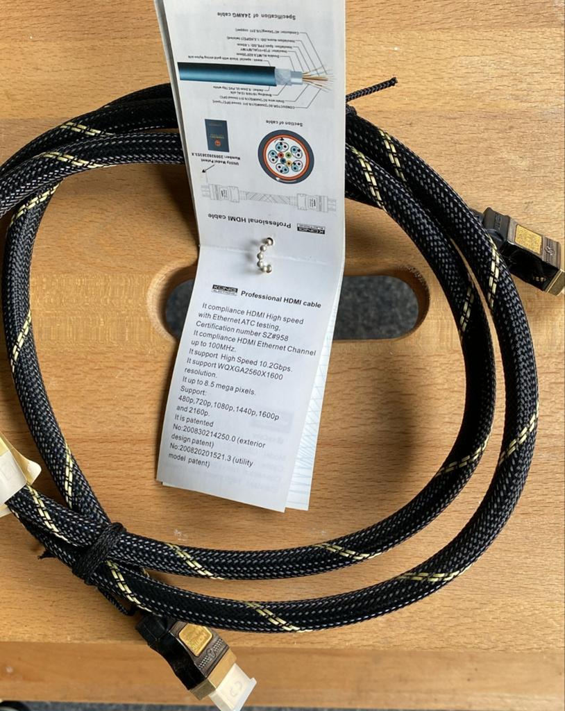 Professionele HDMI-kabel - 1.5 m, Ophalen of Verzenden, Zo goed als nieuw, Minder dan 2 meter, HDMI-kabel