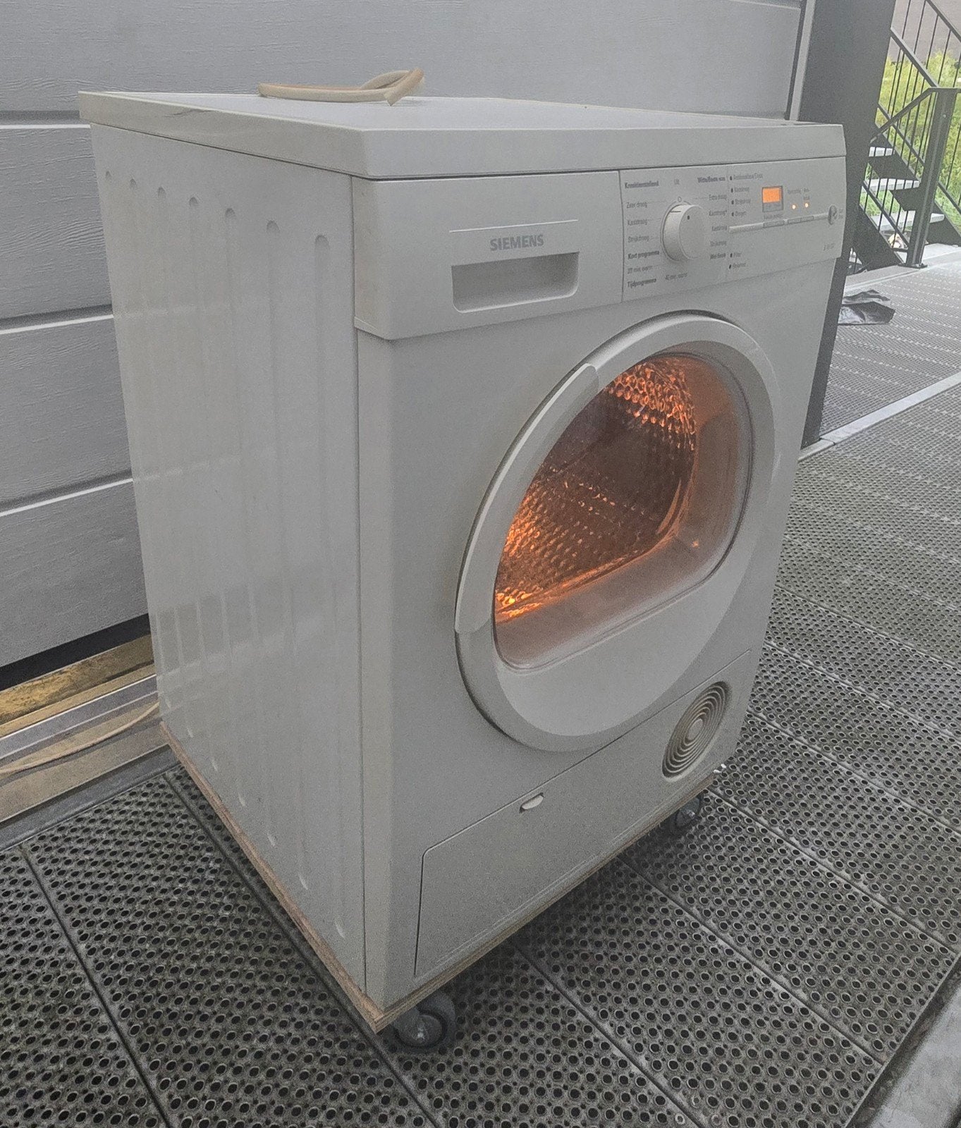 Siemens Condensdroger, Ophalen, Zo goed als nieuw, 85 tot 90 cm, 1200 tot 1600 toeren