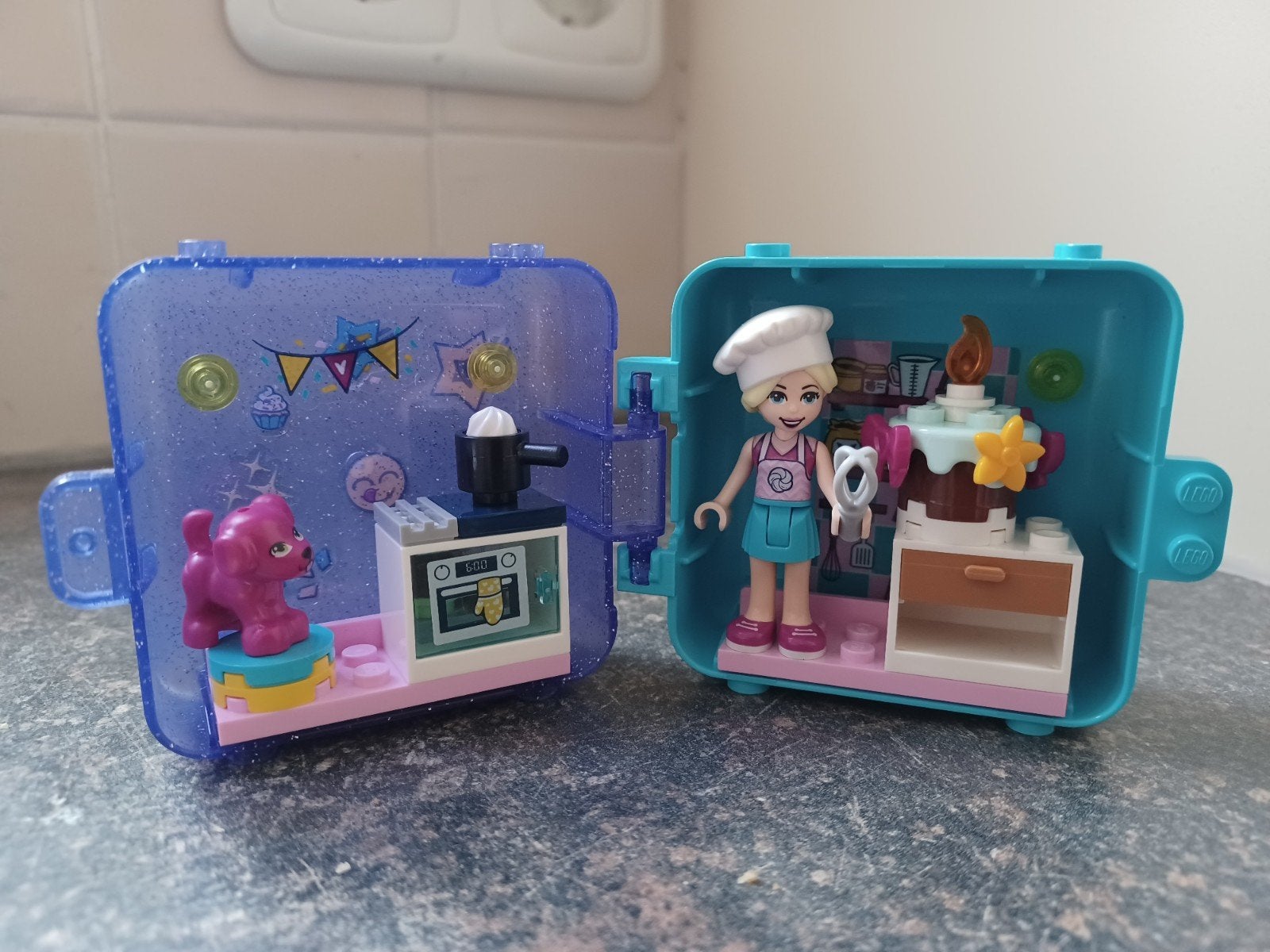 Lego friends 41401 Stephanies speelkubus, Kinderen en Baby's, Lego, Friends, Ophalen of Verzenden, Zo goed als nieuw