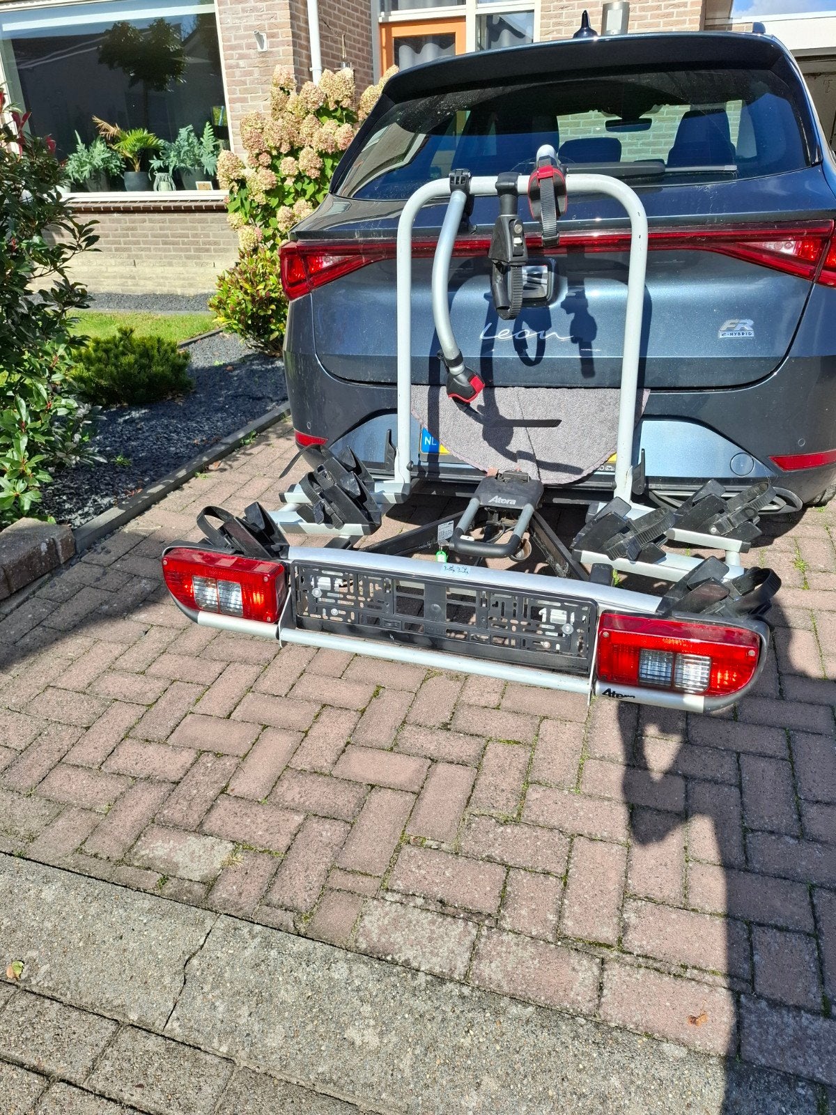 Antera kantelbare drager 3 alle type fietsen, Auto diversen, Ophalen, 3 fietsen of meer, Zo goed als nieuw, Brede banden