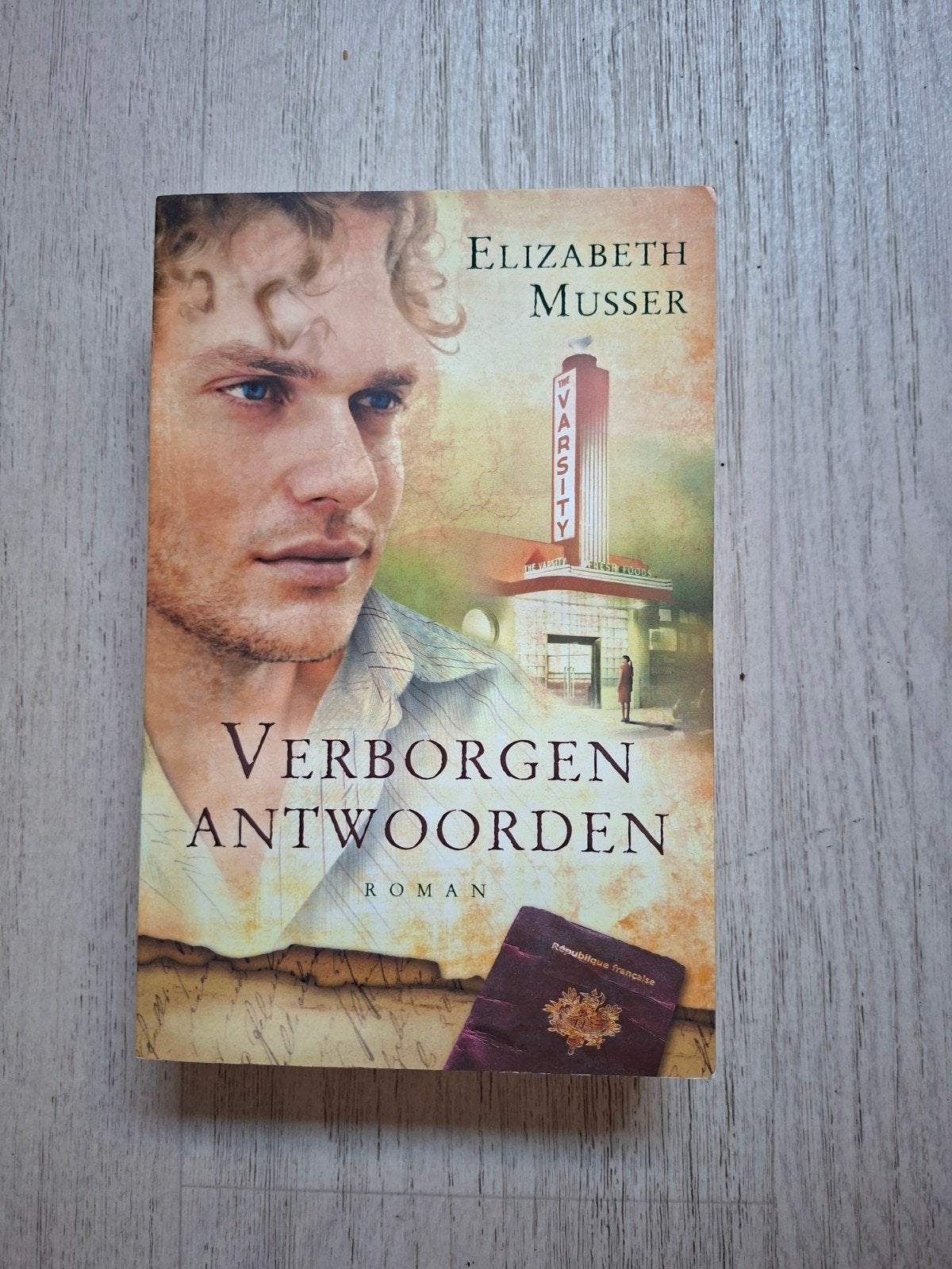 Verborgen antwoorden, Ophalen of Verzenden, Zo goed als nieuw, Elizabeth Musser, Nederland
