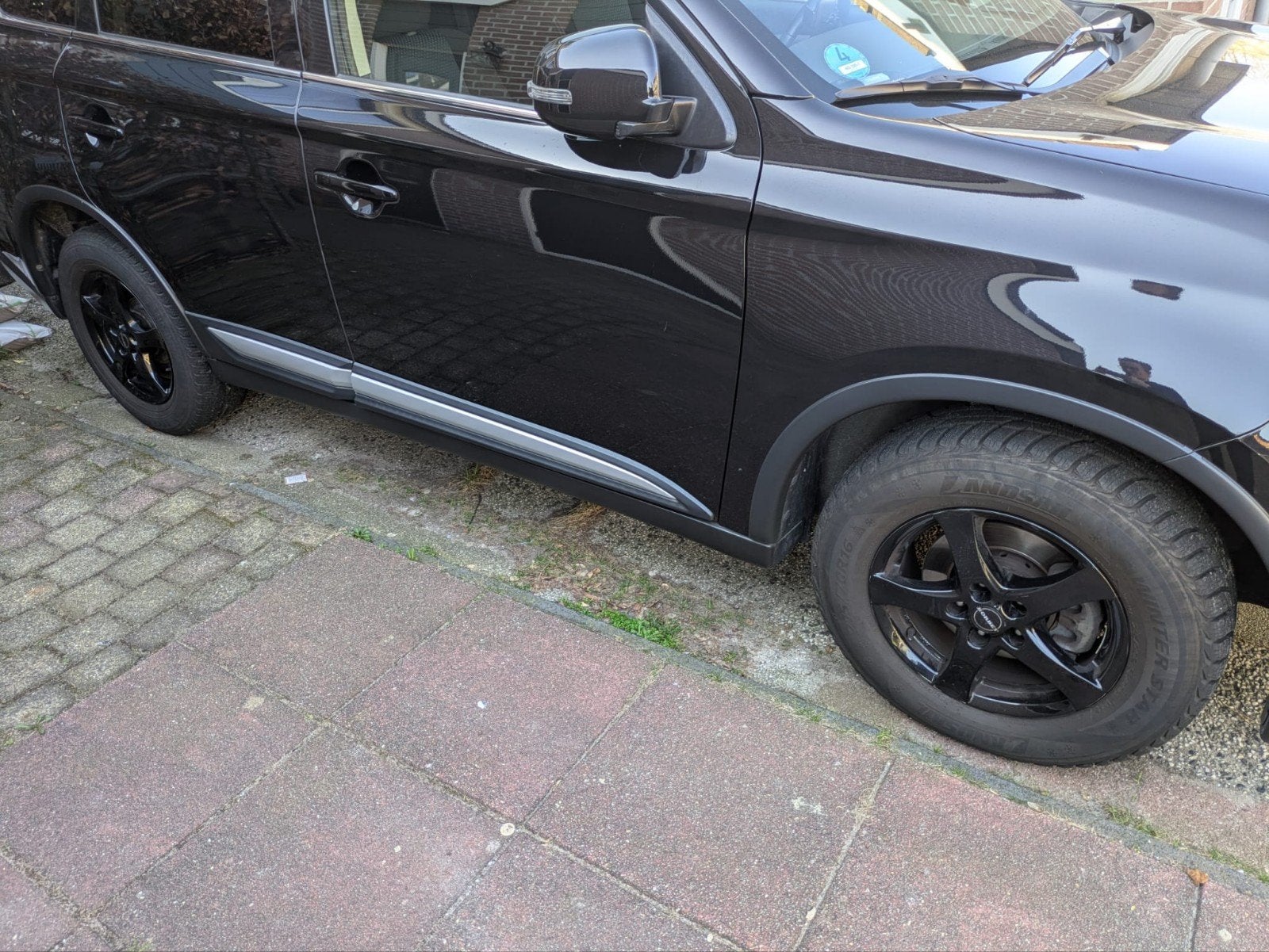 Winterbanden met zwarte Borbet velgen 215/70R16, Auto diversen, Ophalen, Gebruikt