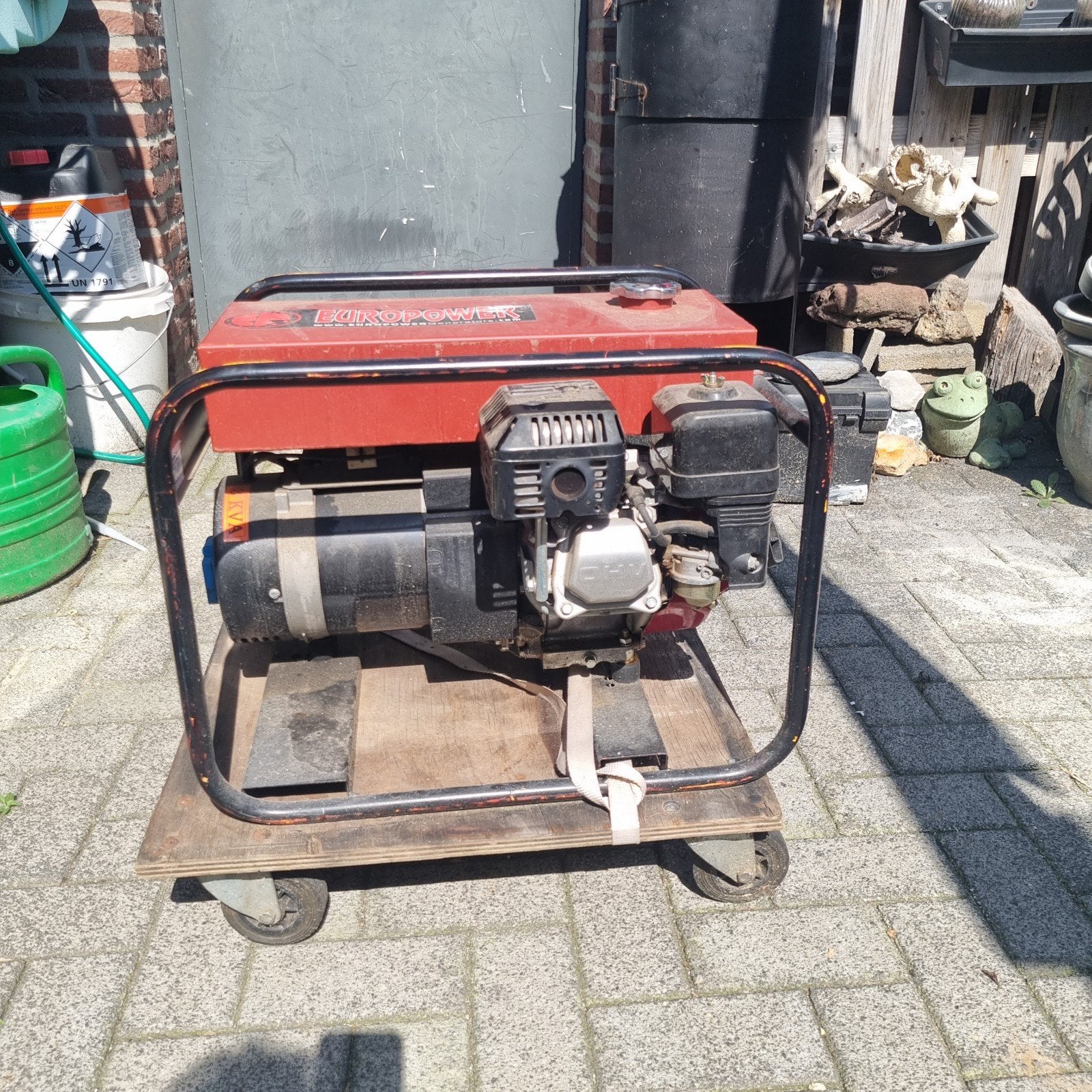 stoomgenerator, Doe-het-zelf en Verbouw, Aggregaten, Ophalen of Verzenden, Zo goed als nieuw, Minder dan 5 kVA, Benzine