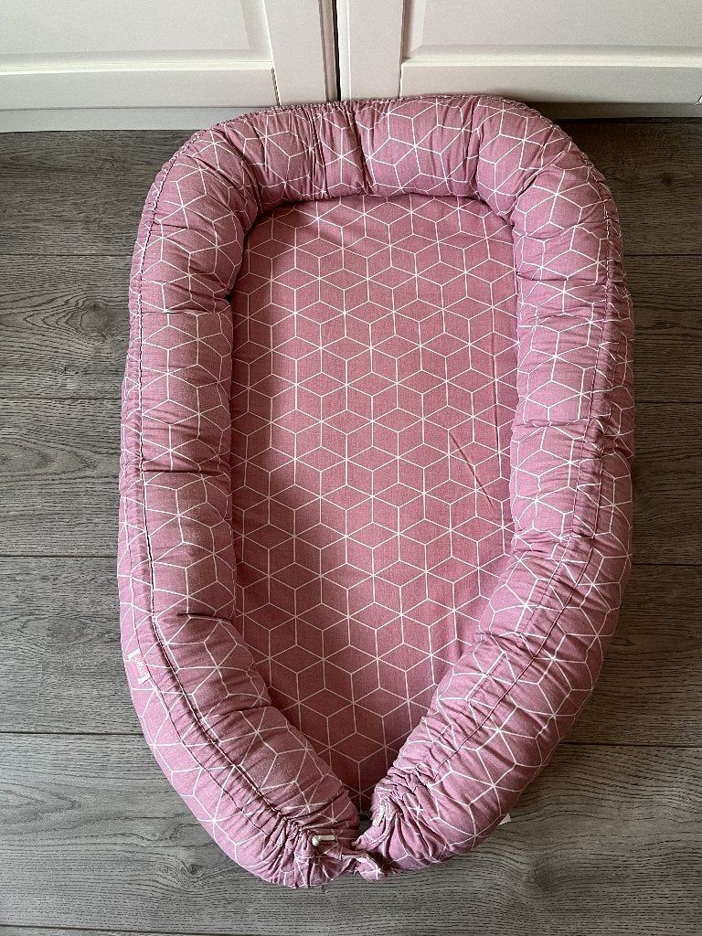 Jollein Babynestje Graphic Quilt Mauve, Ophalen, Gebruikt