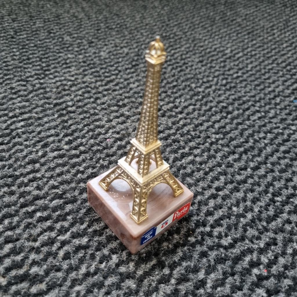 souvenir beeldje eiffeltoren, Ophalen of Verzenden