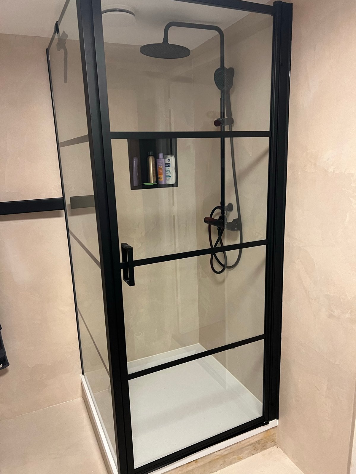 SaniClear Nero Douchedeur 90x200 met zwarte profielen, Huis en Inrichting, Badkamer | Complete badkamers, Nieuw, Met douche, Ophalen