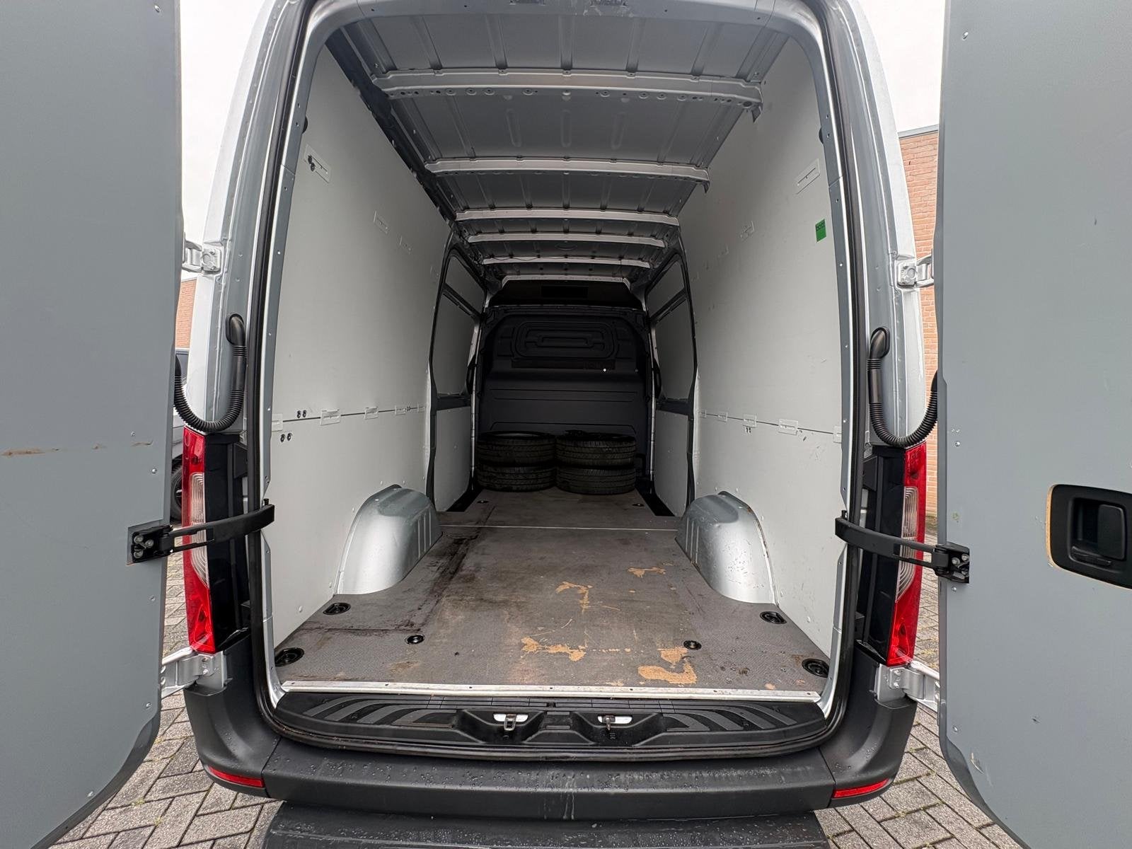 Mercedes-Benz Sprinter 316CDI 164PK L2H2 7G-Tronic, Auto's, Achterwielaandrijving, Gebruikt, 4 cilinders, Bedrijf