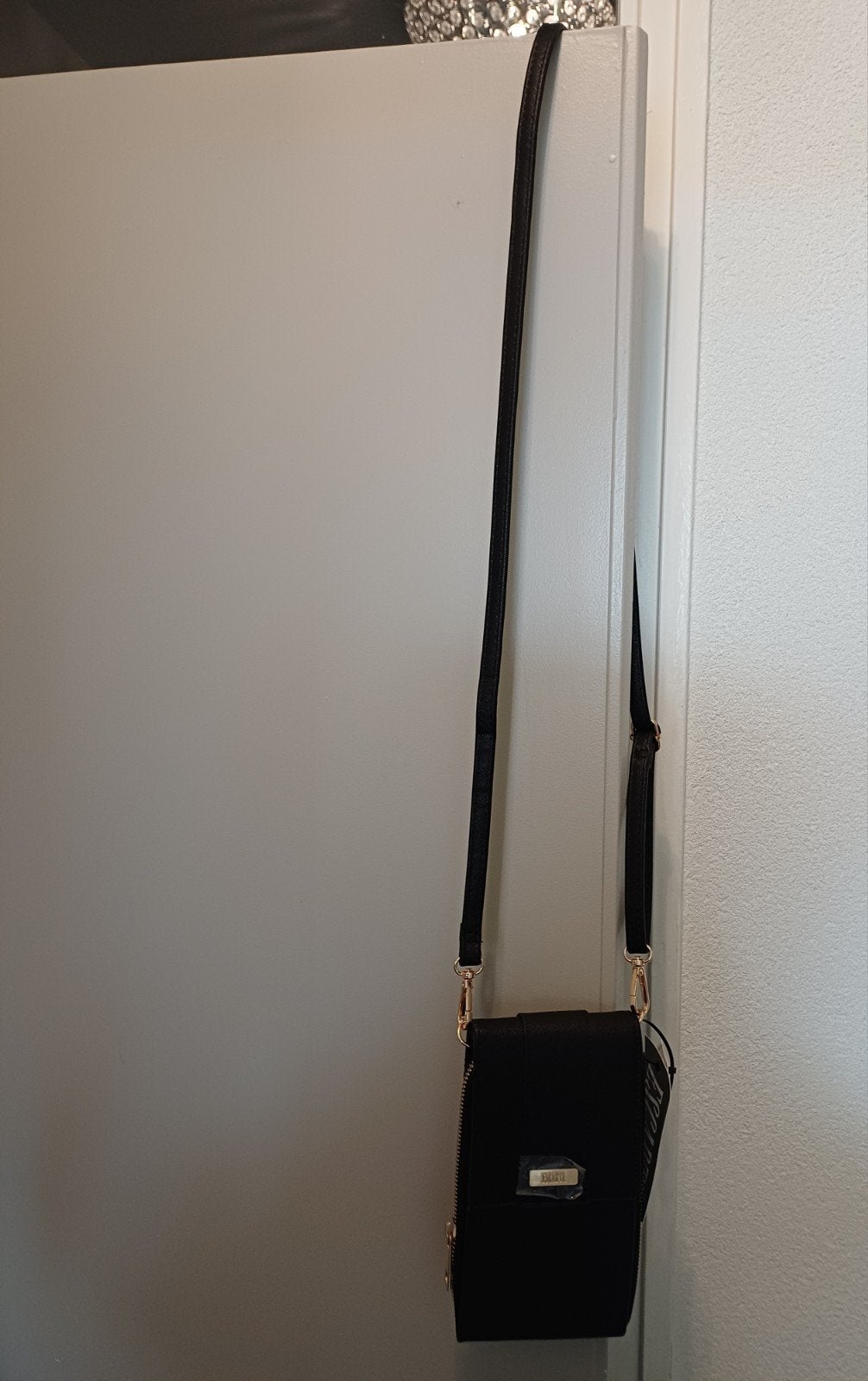Cross body phone bag., Ophalen of Verzenden, Nieuw, Zwart