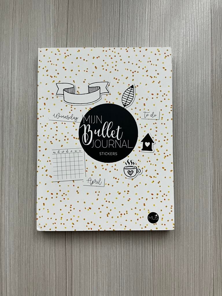 MUS Creatief stickerboek, Ophalen of Verzenden, Zo goed als nieuw