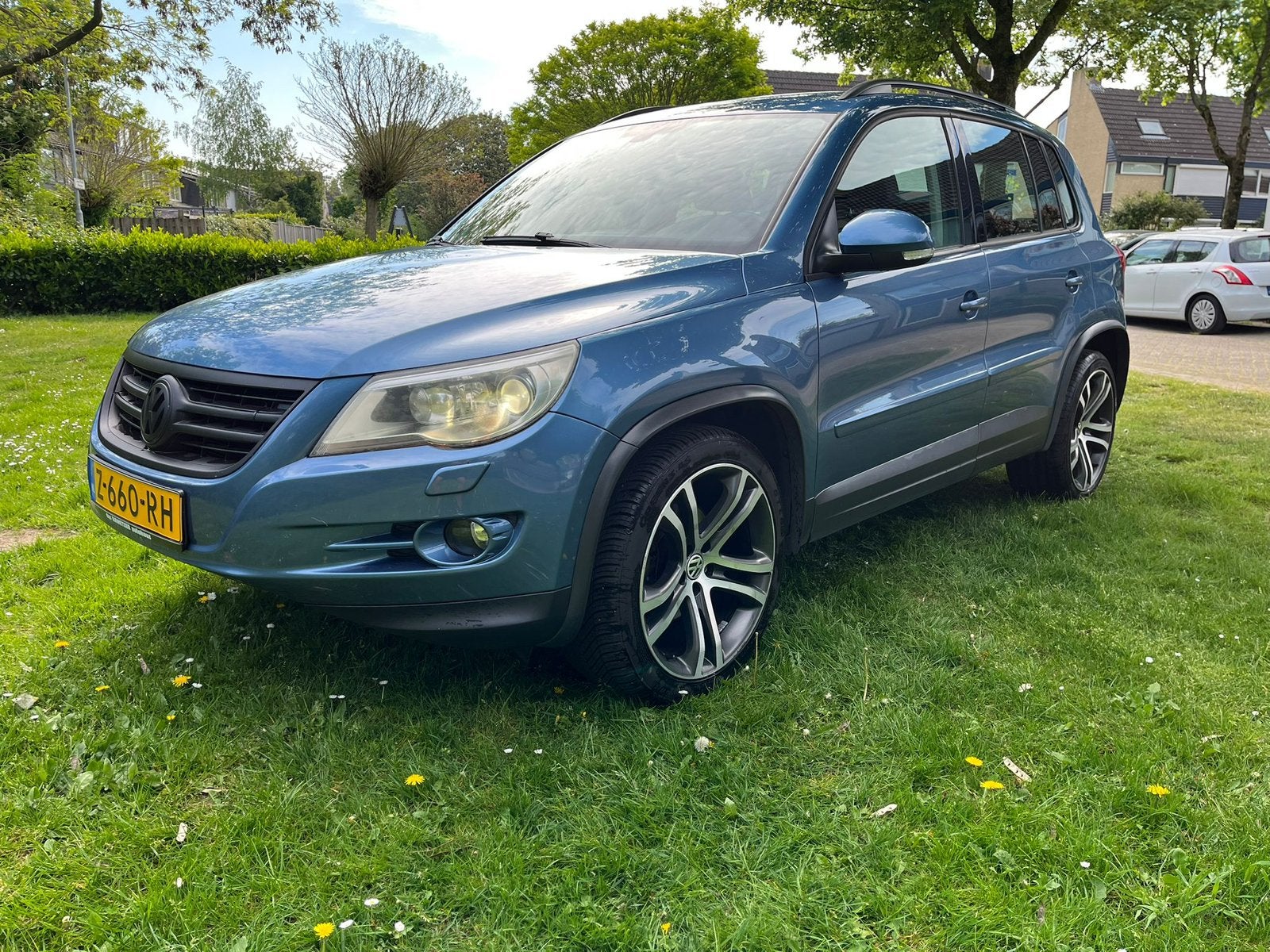 Auto Volkswagen Tiguan 2.0 TSI. Sport&Style 4motion automaat, Automaat, 1566 kg, Zwart, 1984 cc