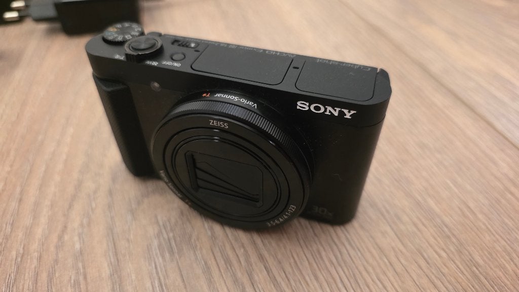 Sony Cyber-shot DSC-HX90 – compactcamera + accessoires, Audio, Tv en Foto, Fotocamera's Digitaal, Ingebouwde flitser, Draagriem
