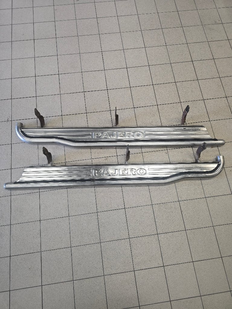 Mitsubishi Pajero treeplanken / side steps, Auto-onderdelen, Ophalen, Gebruikt