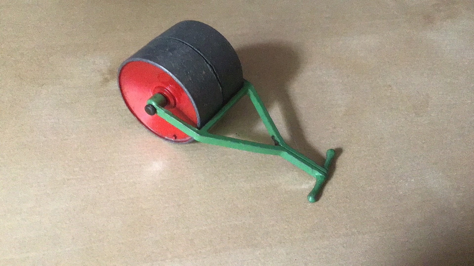 DINKY TOYS GARDEN ROLLER ZEER FRAAI VRIJ ZELDZAAM ZOALS DEZE, Hobby en Vrije tijd, Modelauto's | 1:43, Ophalen of Verzenden, Auto